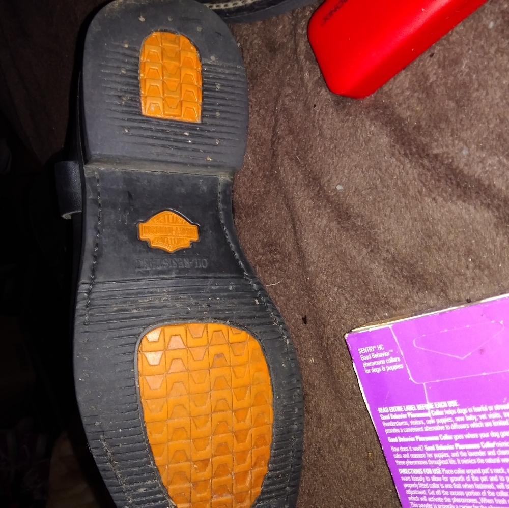 Boots - Picture 3 of 3